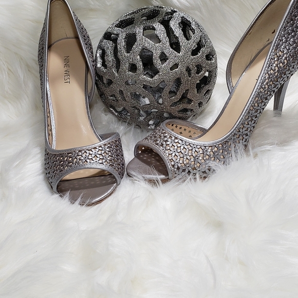 Open Toe Pump - Picture 8 of 11